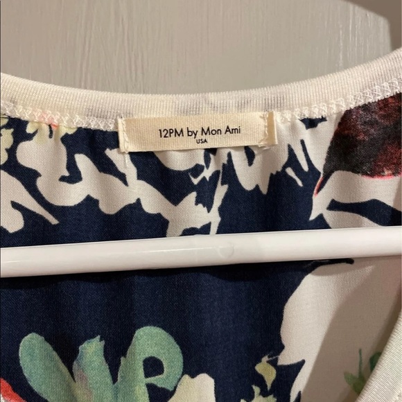 Womans tank top - Picture 3 of 10